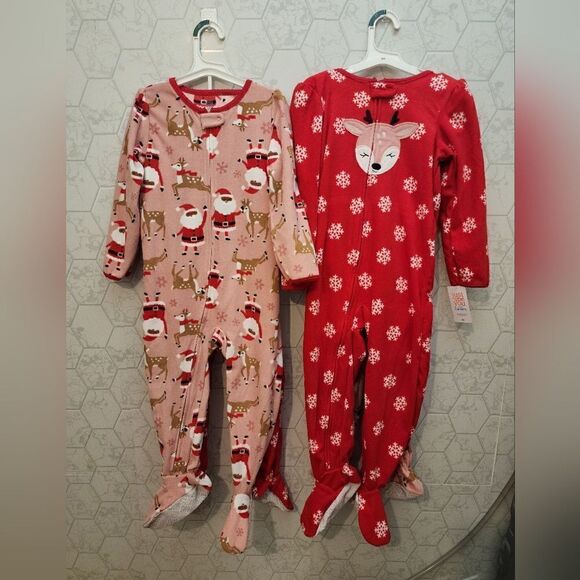 New Girl's fleece Christmas footed pajama bundle - Picture 1 of 5